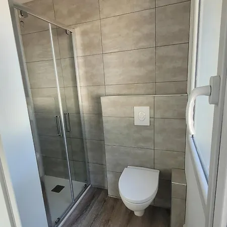 Neuf Et Elegant Avec Clim *